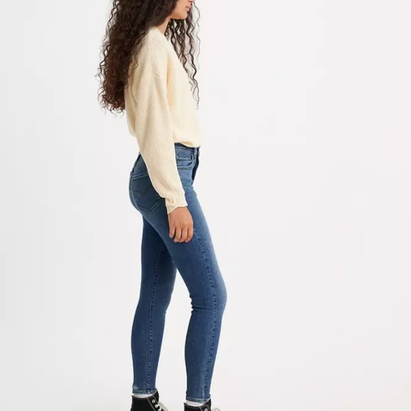 Levi's 720 High Rise Super Skinny - Picture 2 of 15